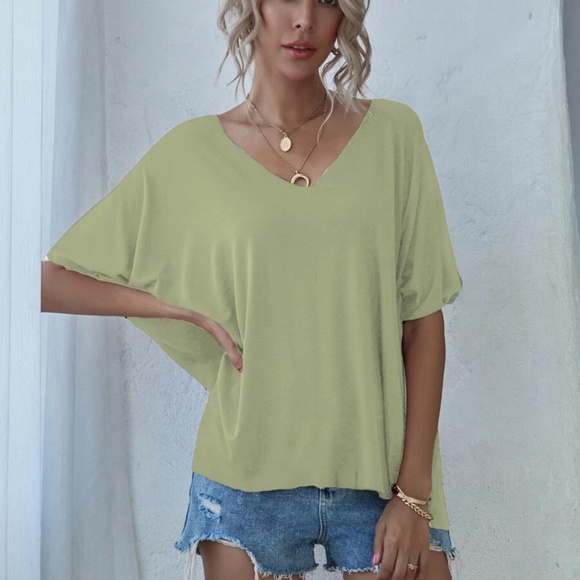 Black V neck Classic Dolman Sleeve Oversized Top - Picture 5 of 9